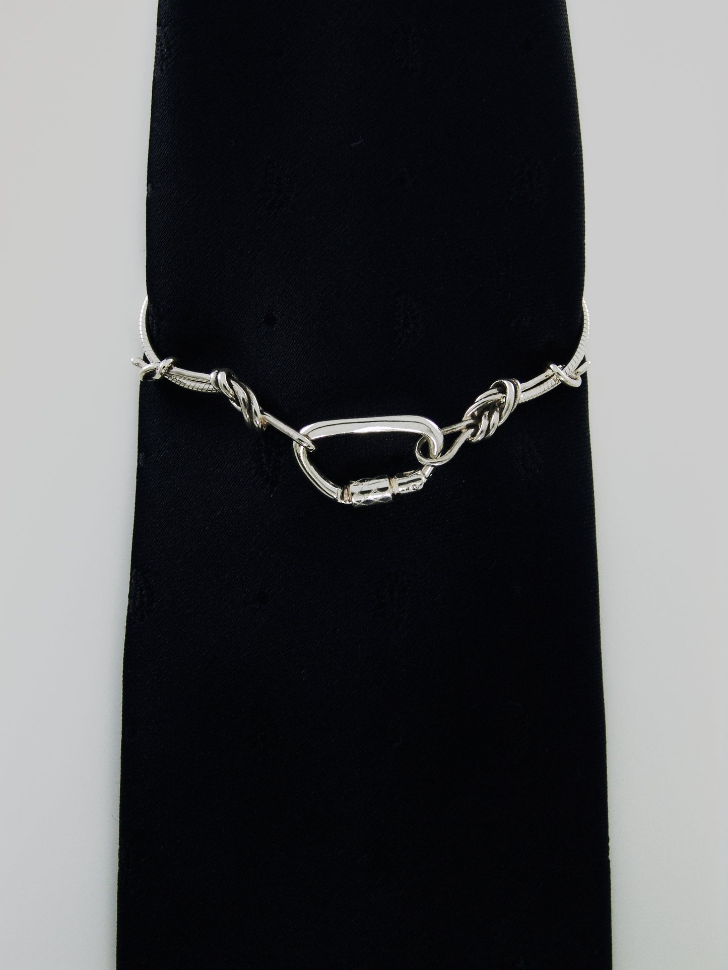 climbing rope chain tie tack with functional carabiner in sterling silver - Modled
