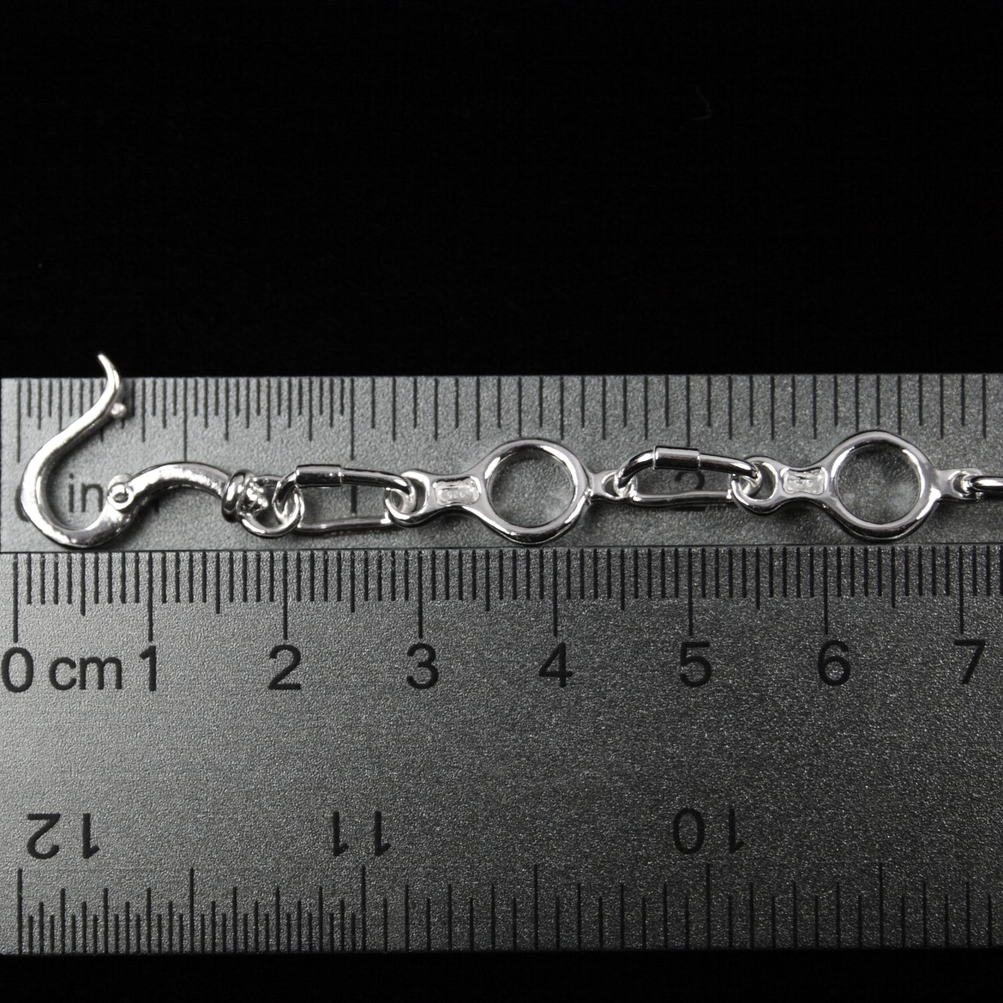 Figure 8 Descender Linked Bracelet - Handmade in sterling silver - Ruler view